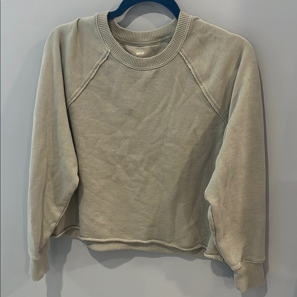 aerie Sweaters - AERIE green cropped sweatshirt